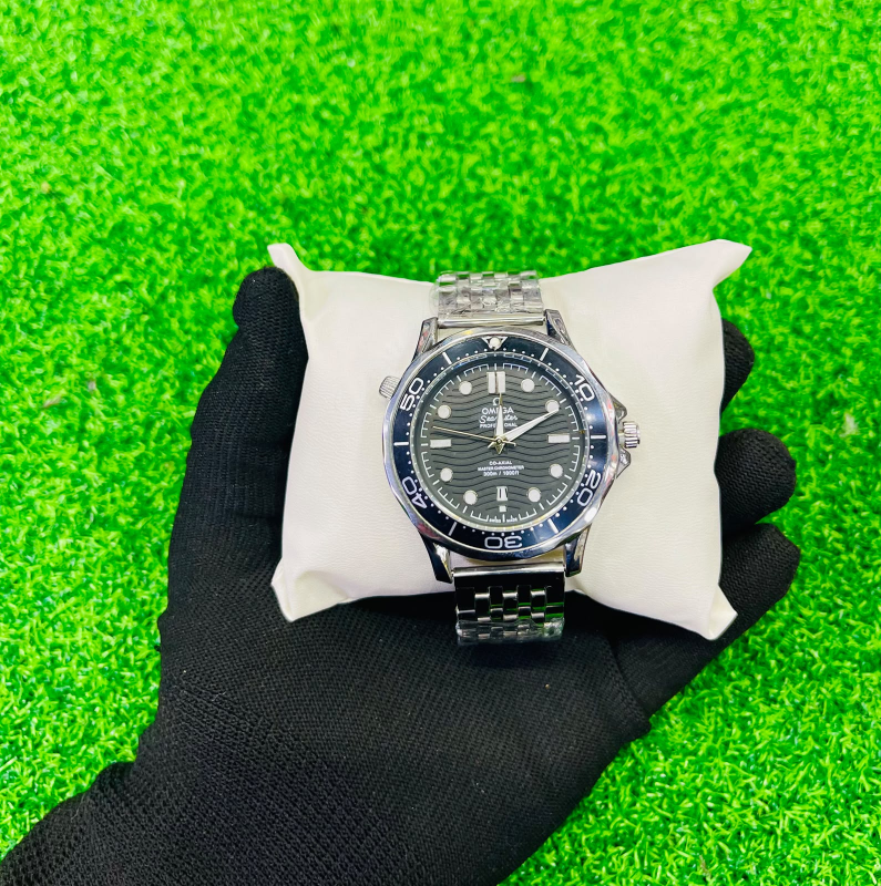 Omega Fashion Steel Strap Watch For Mens -Silver & Mix Dial Colors